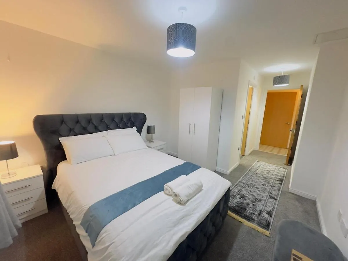 Comfy Stay - High Road Ilford 0*,  United Kingdom